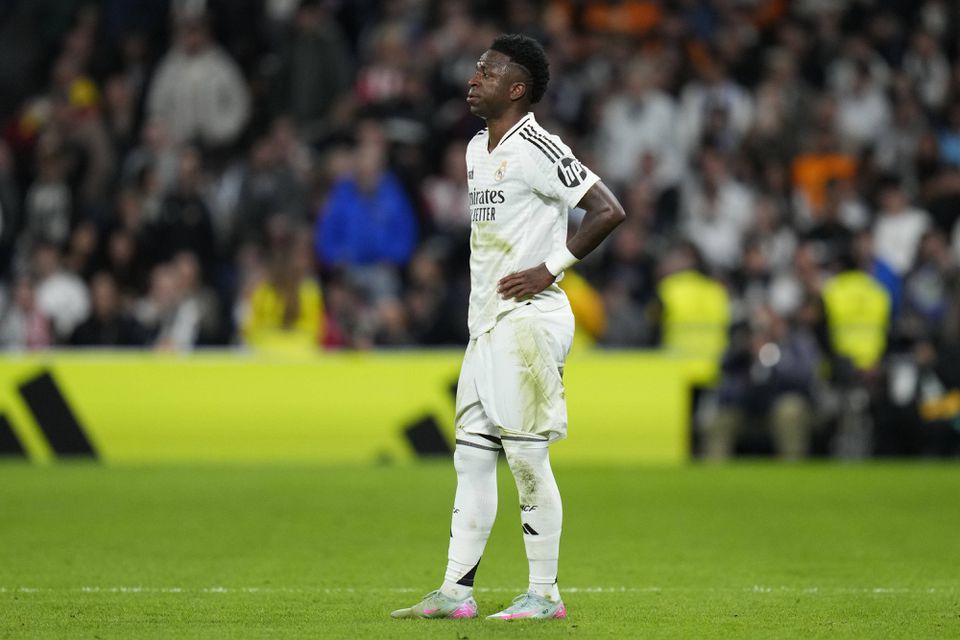 Βινίσιους: Ζήτησε συγνώμη και το θέμα θεωρείται λήξαν σύμφωνα με τον Αλόνσο