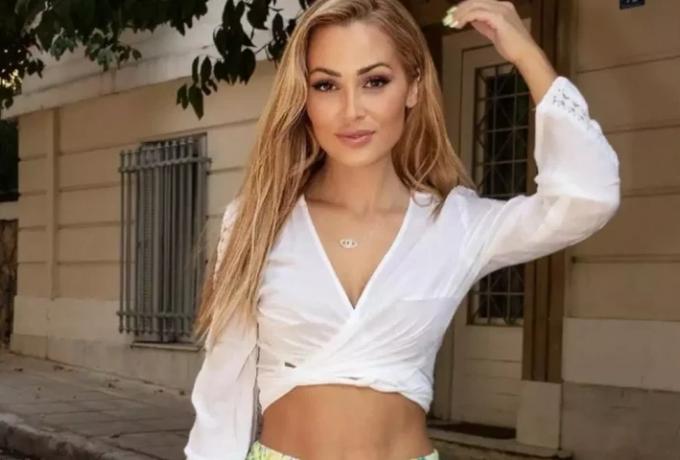 Ελένη Βουλγαράκη: «Πηγαινοέρχομαι Πορτογαλία – όλα καλά με τον Φώτη»