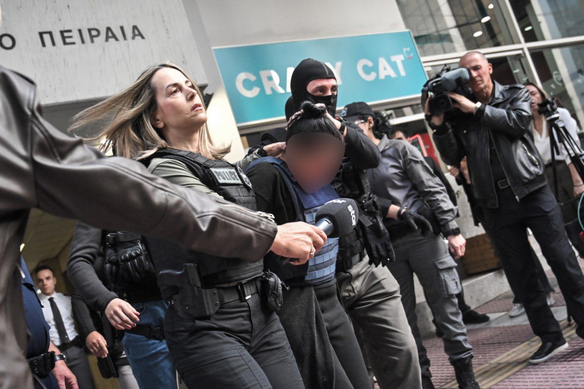 Δολοφονία στη Σαλαμίνα: Στη φυλακή η 46χρονη – Απορρίφθηκαν οι ισχυρισμοί της