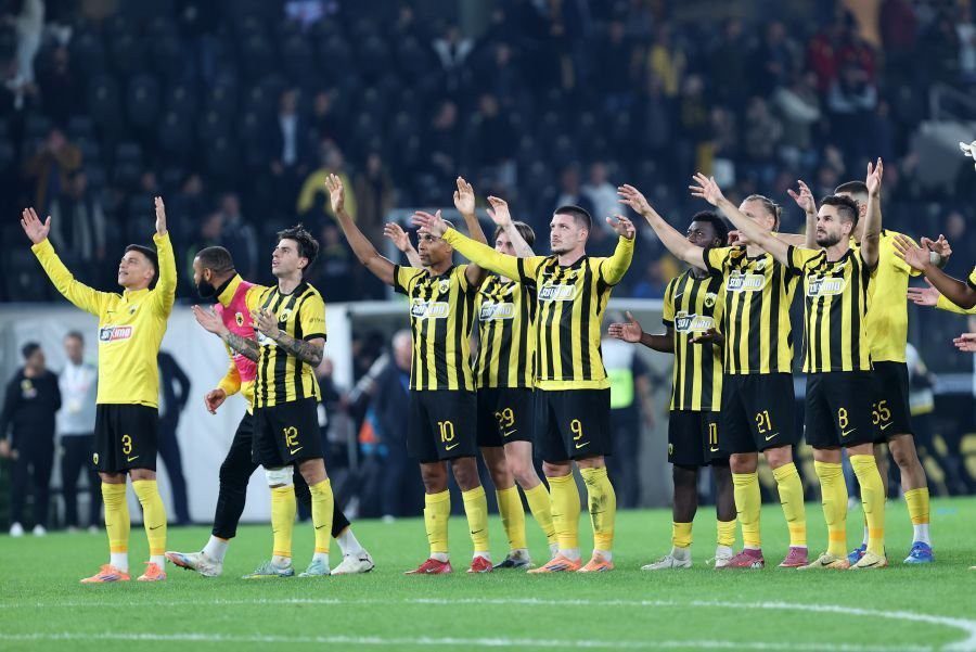 ΑΕΚ-Παναιτωλικός: Παίκτες και κόσμος ένα – τραγουδούν μαζί μετά τη νίκη (vid)