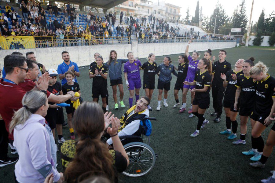 Ποδόσφαιρο Γυναικών: Η νίκη επί του Παναθηναϊκού αφιερωμένη στον Κωνσταντίνο (VIDEO)