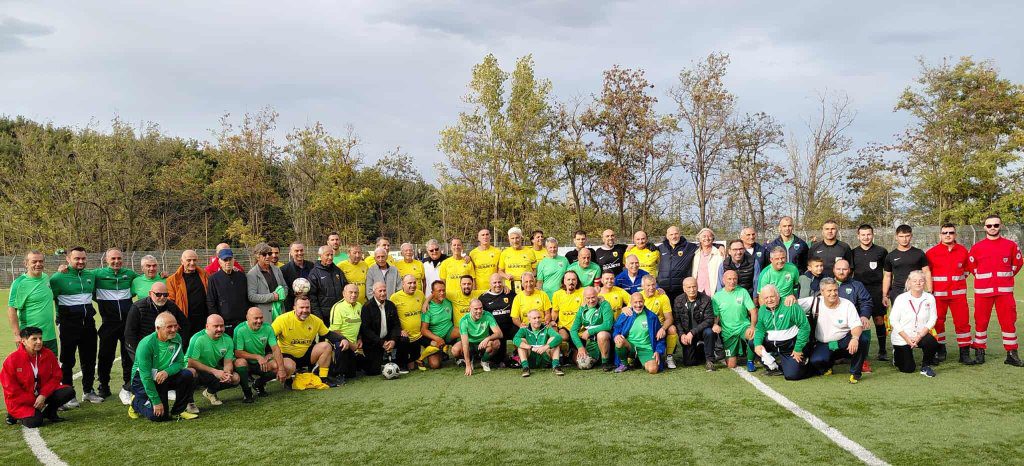 Λεβαδειακός-ΑΕΚ: Δείτε τα στιγμιότυπα από το φιλικό παλαιμάχων (vid)