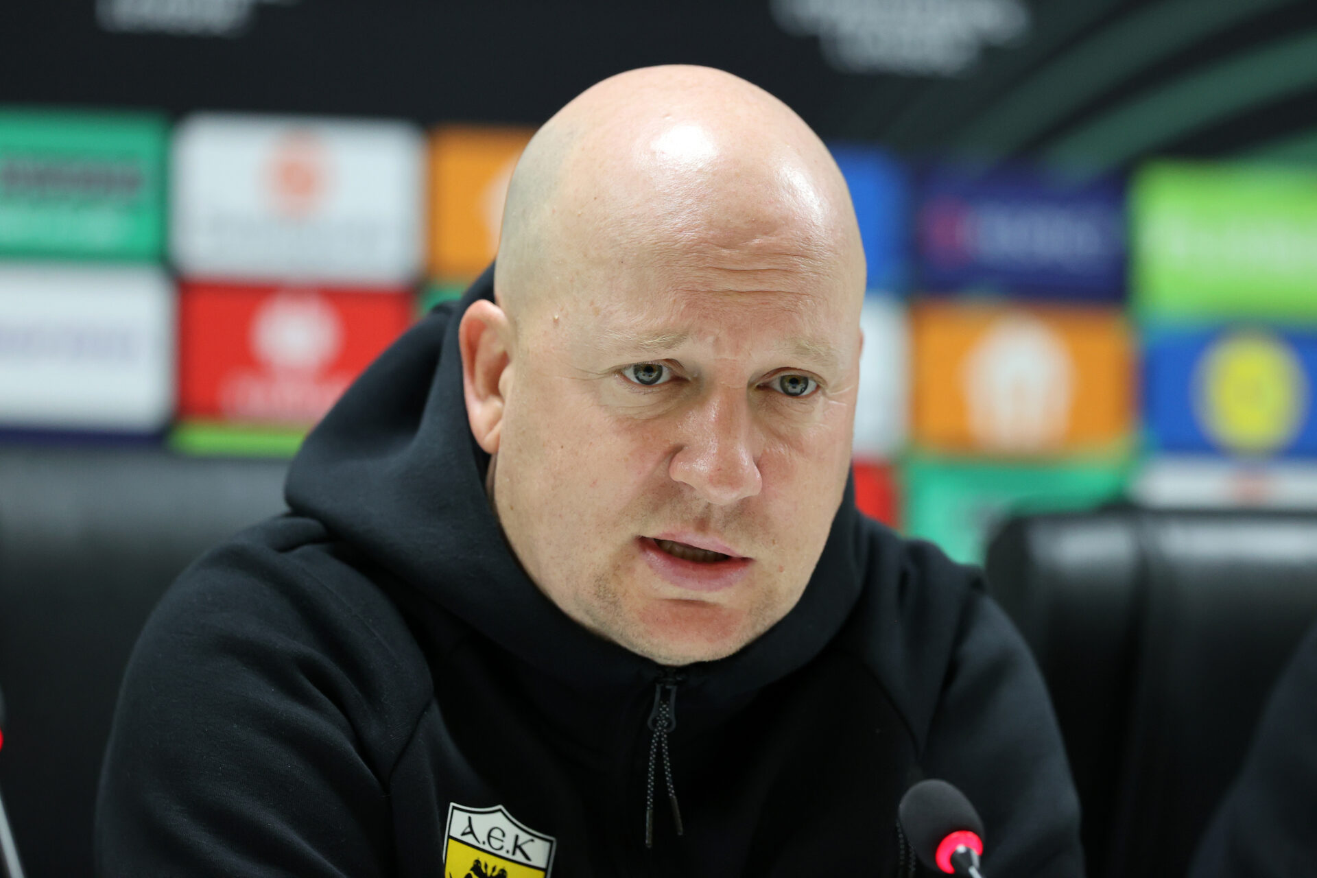 ΑΕΚ: Παρακολουθήστε ζωντανά τη συνέντευξη Τύπου πριν το παιχνίδι με την Τσέλιε (VIDEO)