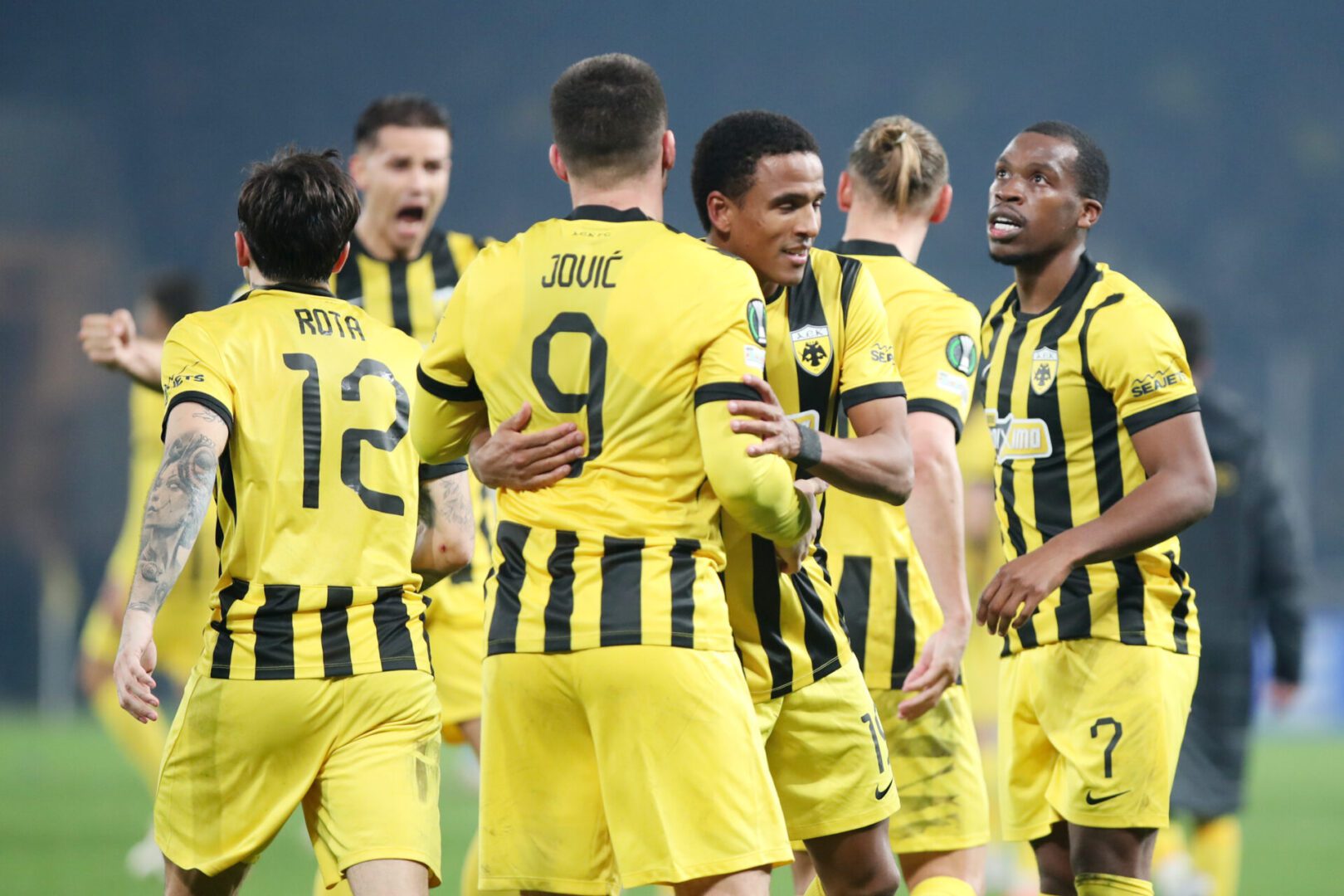 ΑΕΚ – Ουνιβερσιτατέα Κραϊόβα: Με κεφαλιά του Βίντα το 1-2! (vid)