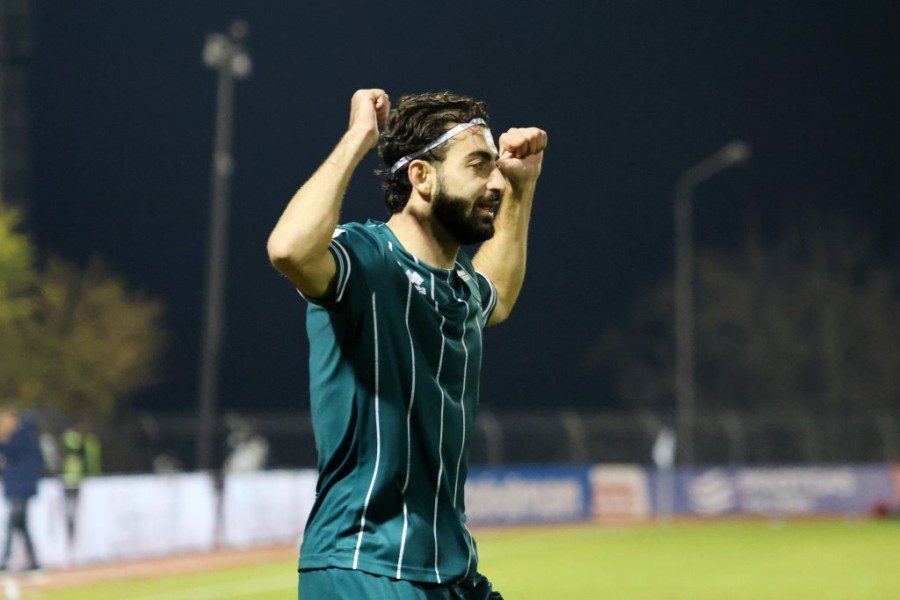 Λεβαδειακός – ΑΕΛ: Το 2-0 με τον Λαγιούς να πλασάρει σε κενή εστία (VIDEO)