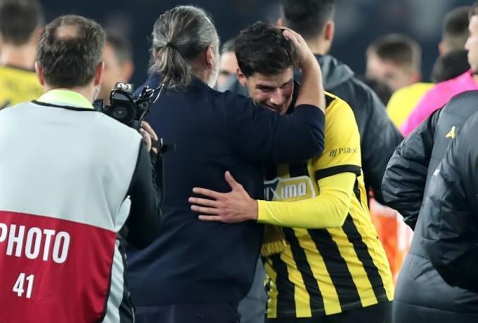 Ζώης Καραργύρης: Πέρασε την πόρτα του χειρουργείου ο νεαρός φορ της ΑΕΚ – «Σιδερένιος»!