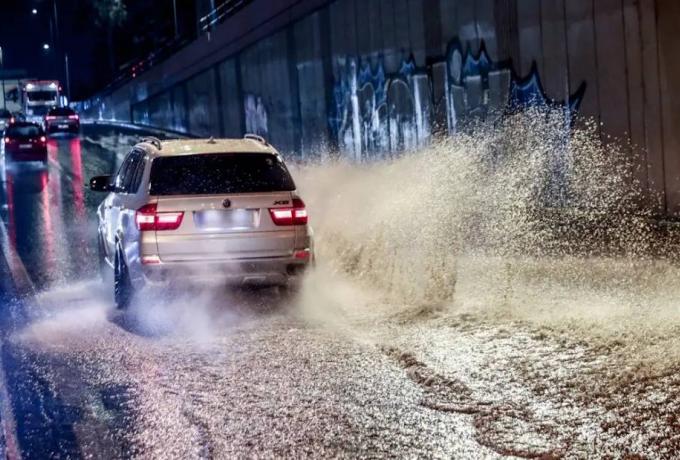 Καιρός 5/12: Ισχυρά φαινόμενα από την κακοκαιρία Byron: Ποιες περιοχές βρίσκονται σε υψηλή επικινδυνότητα