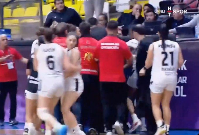 Μερσίν-Μποντρούμ: Τραυματισμός και ένταση μετά το αμφίρροπο παιχνίδι (vid)