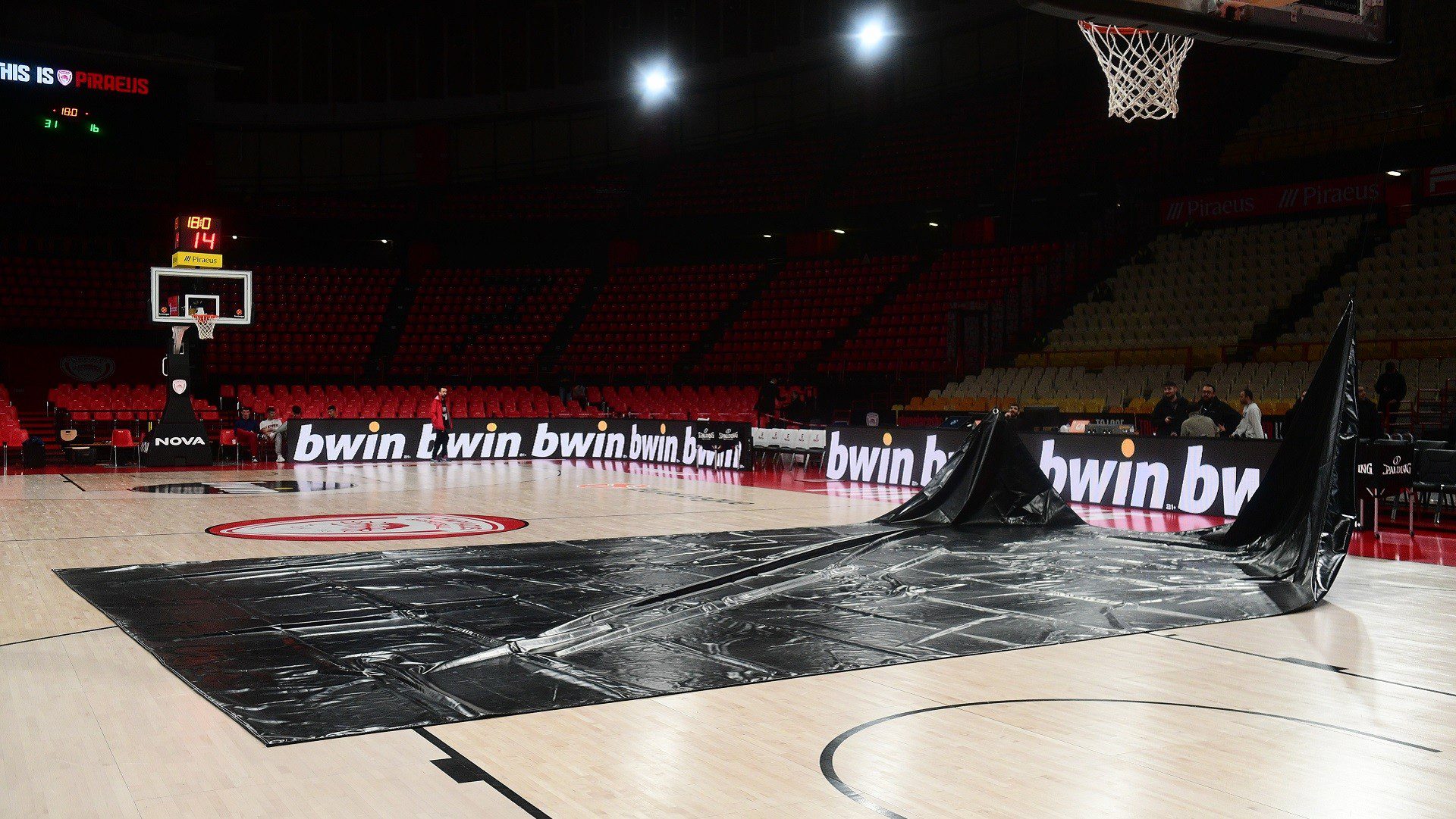 Μουσαμάδες, βροχή και (αν)επιτυχία: Το κάρμα είναι εδώ και… πληρώνεται!