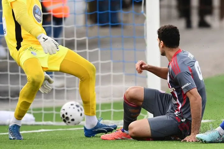 Ελλάς Σύρου-Ολυμπιακός: 0-2 οι Πειραιώτες με τον Ταρέμι (VIDEO)