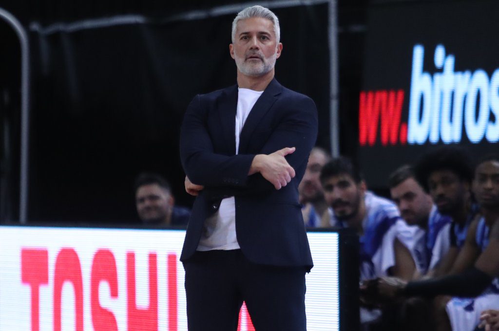 Ζιάγκος: «Η αμυντική μας εικόνα μάς προσβάλλει – Δείξαμε δύο διαφορετικές ομάδες» (VIDEO)