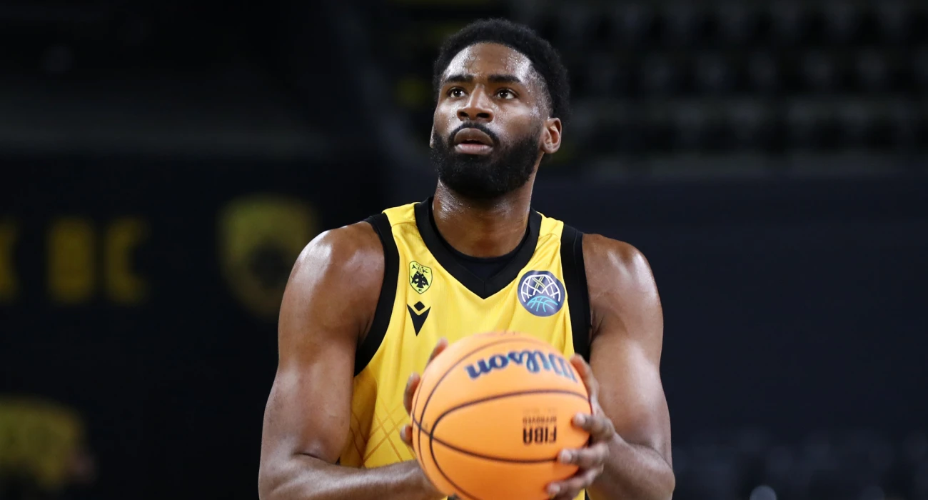 Φιζέλ μετά το ντεμπούτο του με την ΑΕΚ: «Ήταν μια σπουδαία ευκαιρία για μένα»