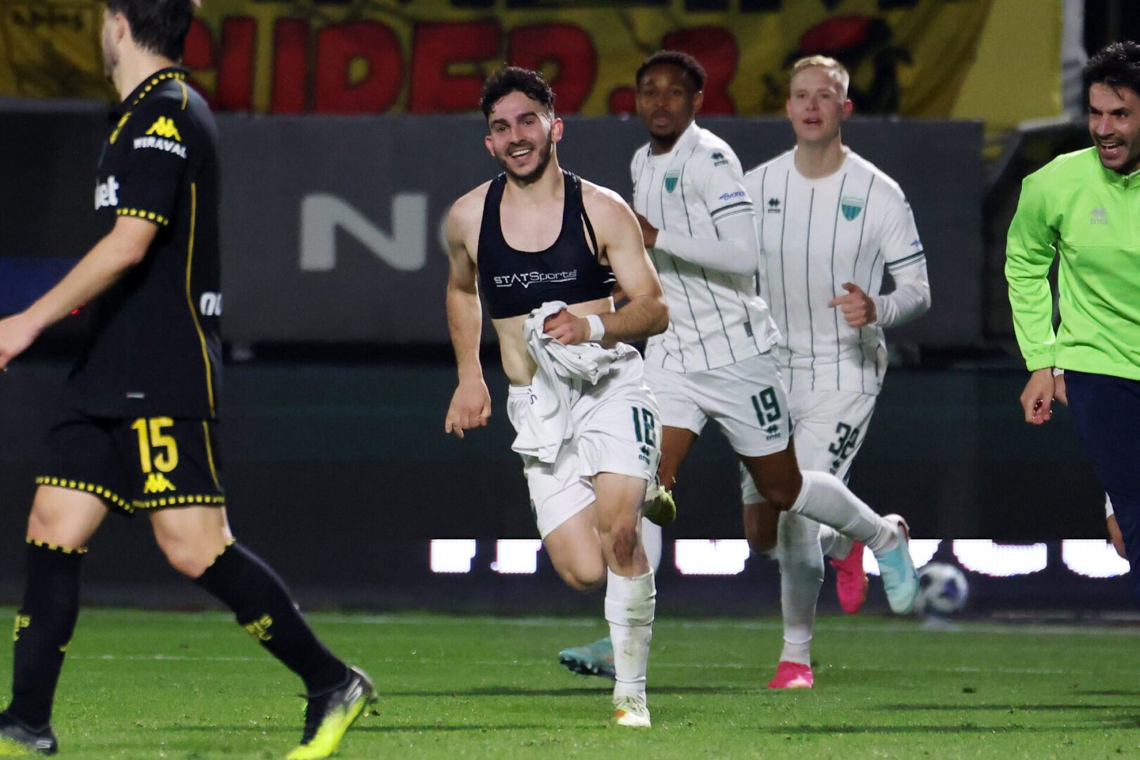 Τρομερό ματς στο Χαριλάου: Ο Λεβαδειακός «έκλεψε» τον βαθμό της ισοπαλίας στο φινάλε από τον Άρη! (VIDEO)