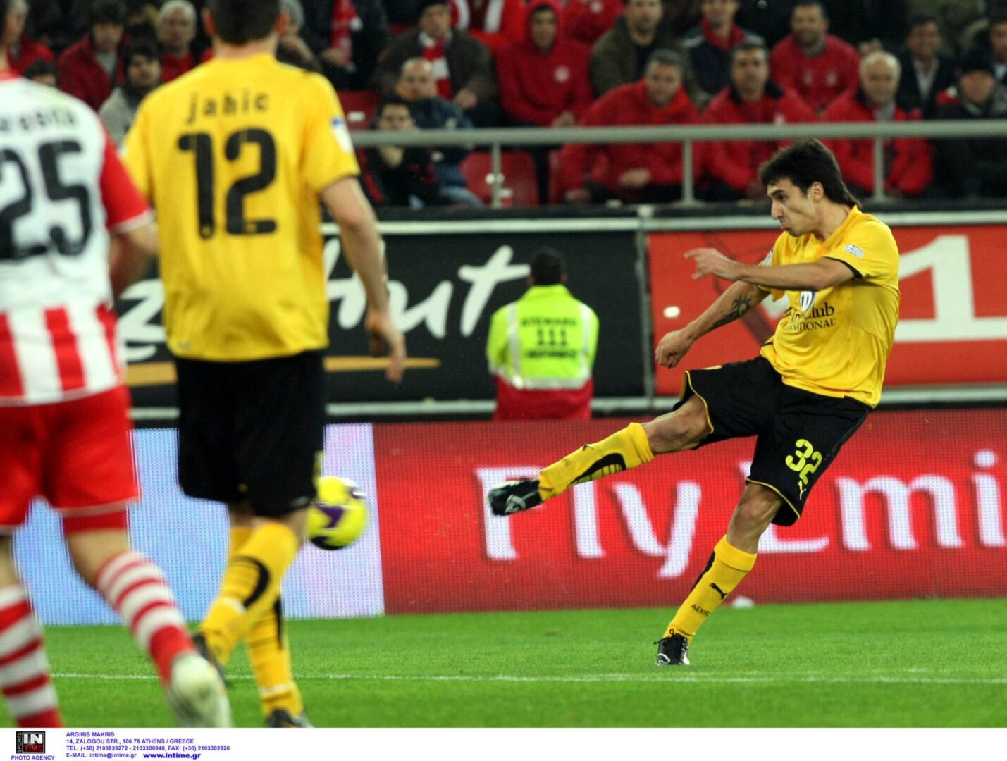 Σαν Σήμερα 06/01: Η μαγική βραδιά του Σκόκο στο Φάληρο και το μεγάλο διπλό της ΑΕΚ! (vid)