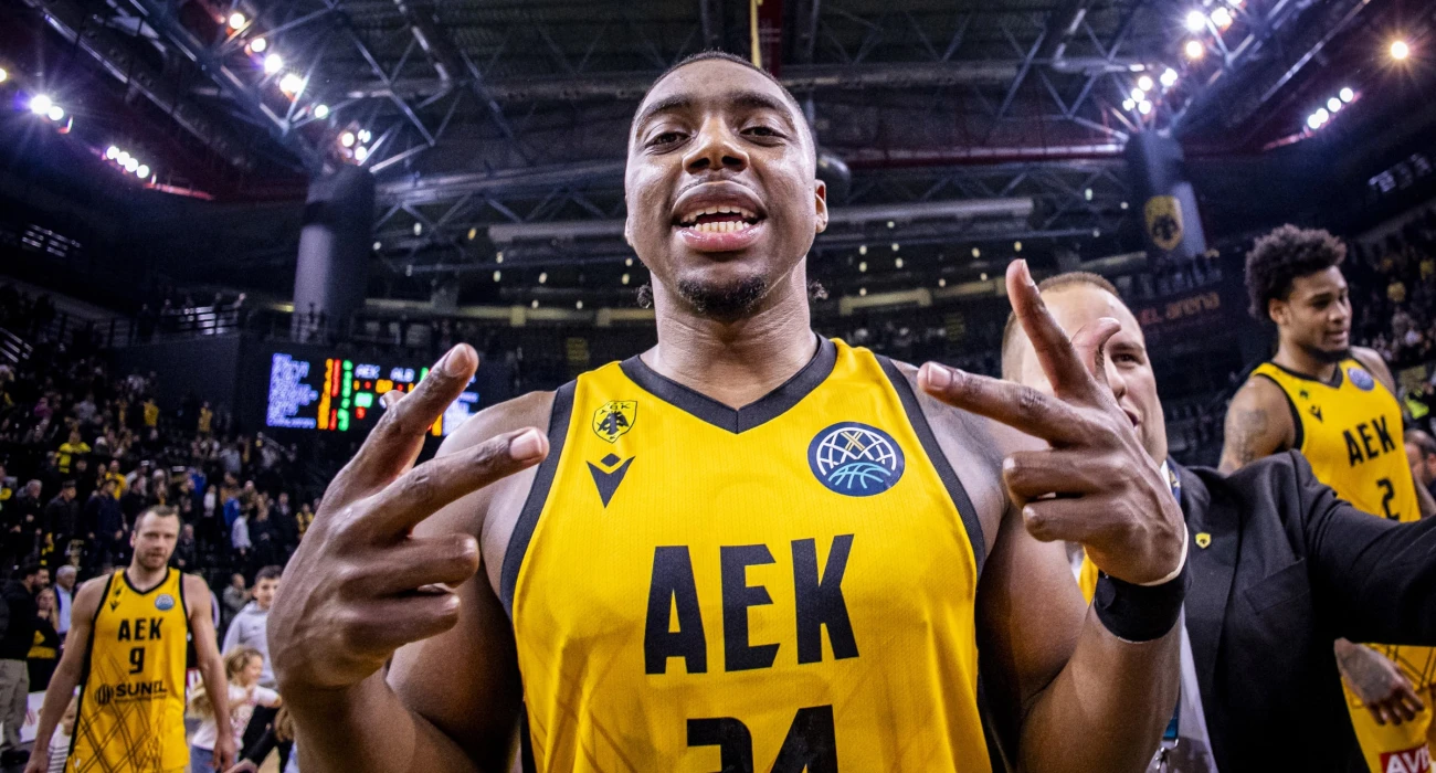 Μπάρτλεϊ: «Ξεχωριστός αθλητής ο Μπράουν – Λατρεύω να παίζω μπροστά σε τέτοιον κόσμο»