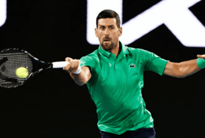 Στους «16» του Australian Open ο Τζόκοβιτς – Νίκη σε straight sets και ιστορικά ρεκόρ
