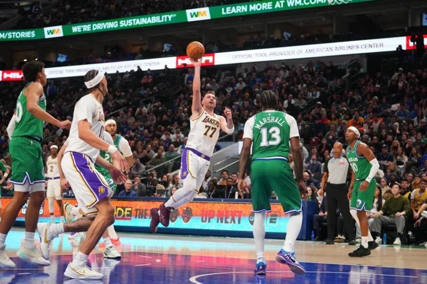 NBA: Νίκη Λέικερς στο Ντάλας, buzzer beater Χουέρτερ για Μπουλς – Όλα τα αποτελέσματα (vids)