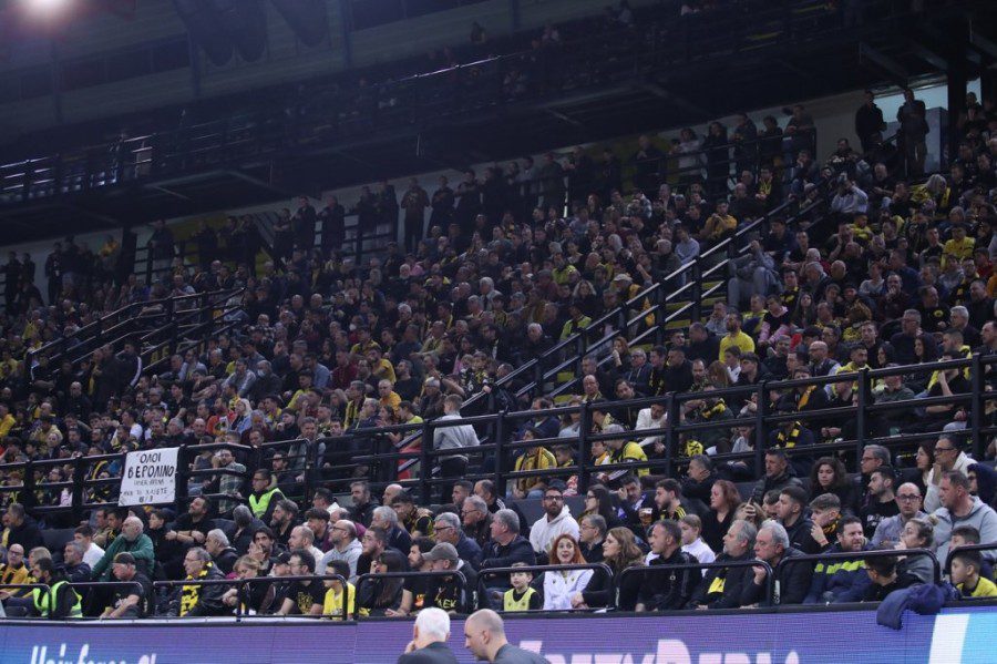 Ενός λεπτού σιγή στη SUNEL Arena για τα θύματα της τραγωδίας στη Ρουμανία (vid)