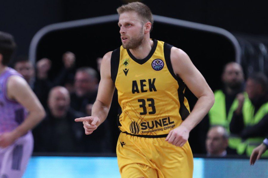 Χαραλαμπόπουλος: «Κάναμε το πρώτο βήμα για την πρώτη θέση»