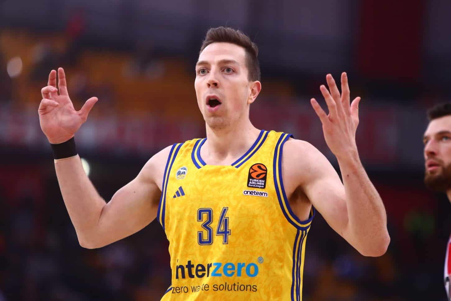 Πλήγμα για την Άλμπα πριν την ΑΕΚ – Νοκ άουτ ο Τζάστιν Μπιν