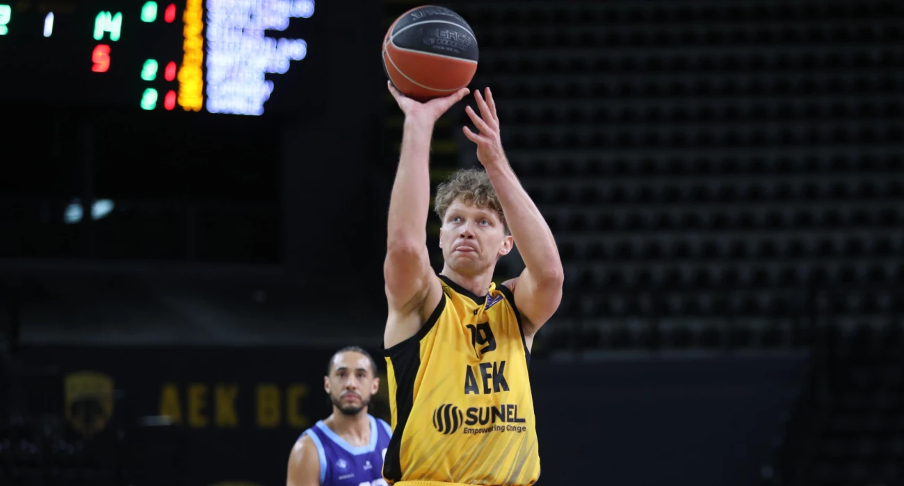 Κουζμίνσκας: «Η ΑΕΚ έχει βαρύ ρόστερ – Ο Νάναλι θα μας ενισχύσει»
