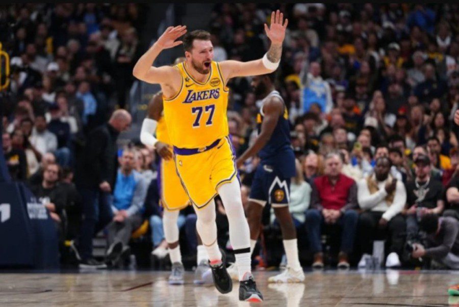 NBA: Ο Ντόντσιτς υπέγραψε τη νίκη των Λέικερς, βαριές ήττες για Γουόριορς και Κλίπερς – Όλα τα αποτελέσματα (vids)