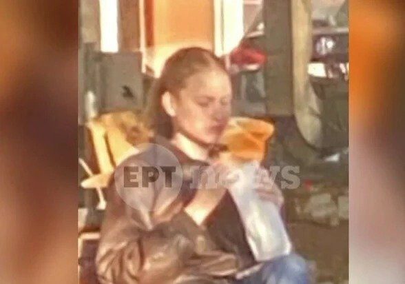 Εξαφάνιση 16χρονης Λόρας: Νέα μαρτυρία από καφετέρια στη Βάρη – «Την είδα και έφυγε τρέχοντας» (vid)