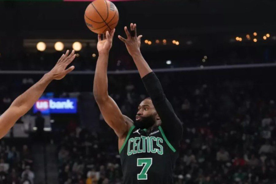 NBA: Ο Τζέιλεν Μπράουν «καθάρισε» τους Κλίπερς με 50 πόντους – Όλα τα αποτελέσματα (vids)