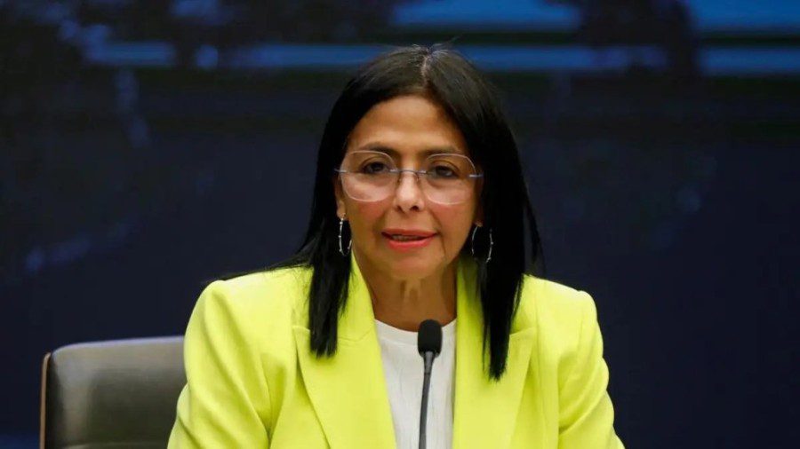 Ντέλσι Ροντρίγκες: Αναπληρώτρια πρόεδρος της Βενεζουέλας μετά τη σύλληψη Μαδούρο