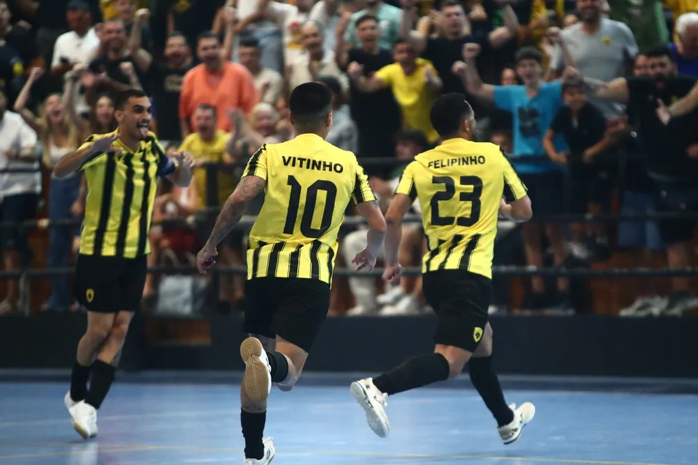 Βιτίνιο: «Έχουμε προετοιμαστεί κατάλληλα για να τα δώσουμε όλα και να επιστρέψουμε στις νίκες στο Πρωτάθλημα»