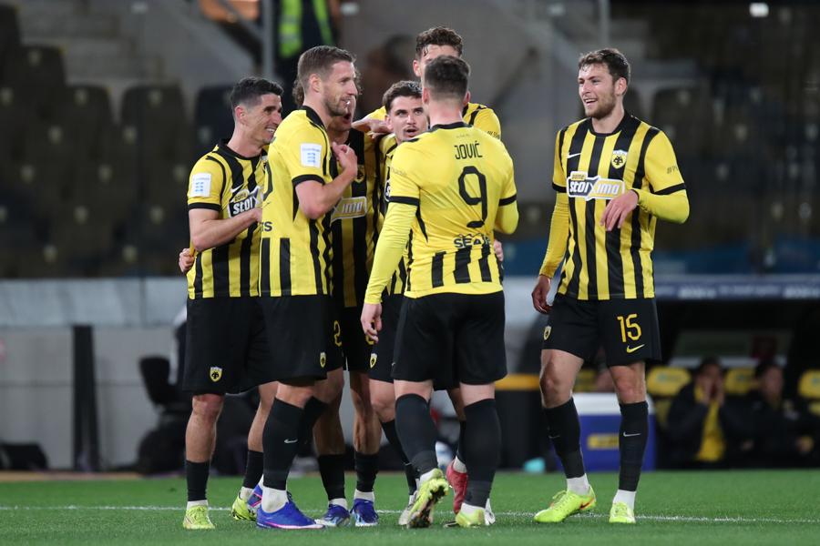 Μια ΑΕΚάρα όνειρο, συνέτριψε τον Λεβαδειακό και είναι ΜΟΝΗ στην ΚΟΡΥΦΗ!