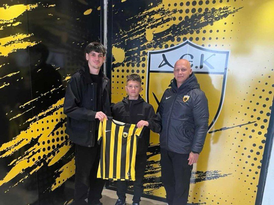 Από την Ακαδημία Σαραγίων στην ΑΕΚ ο Θανάσης Μουρίκης