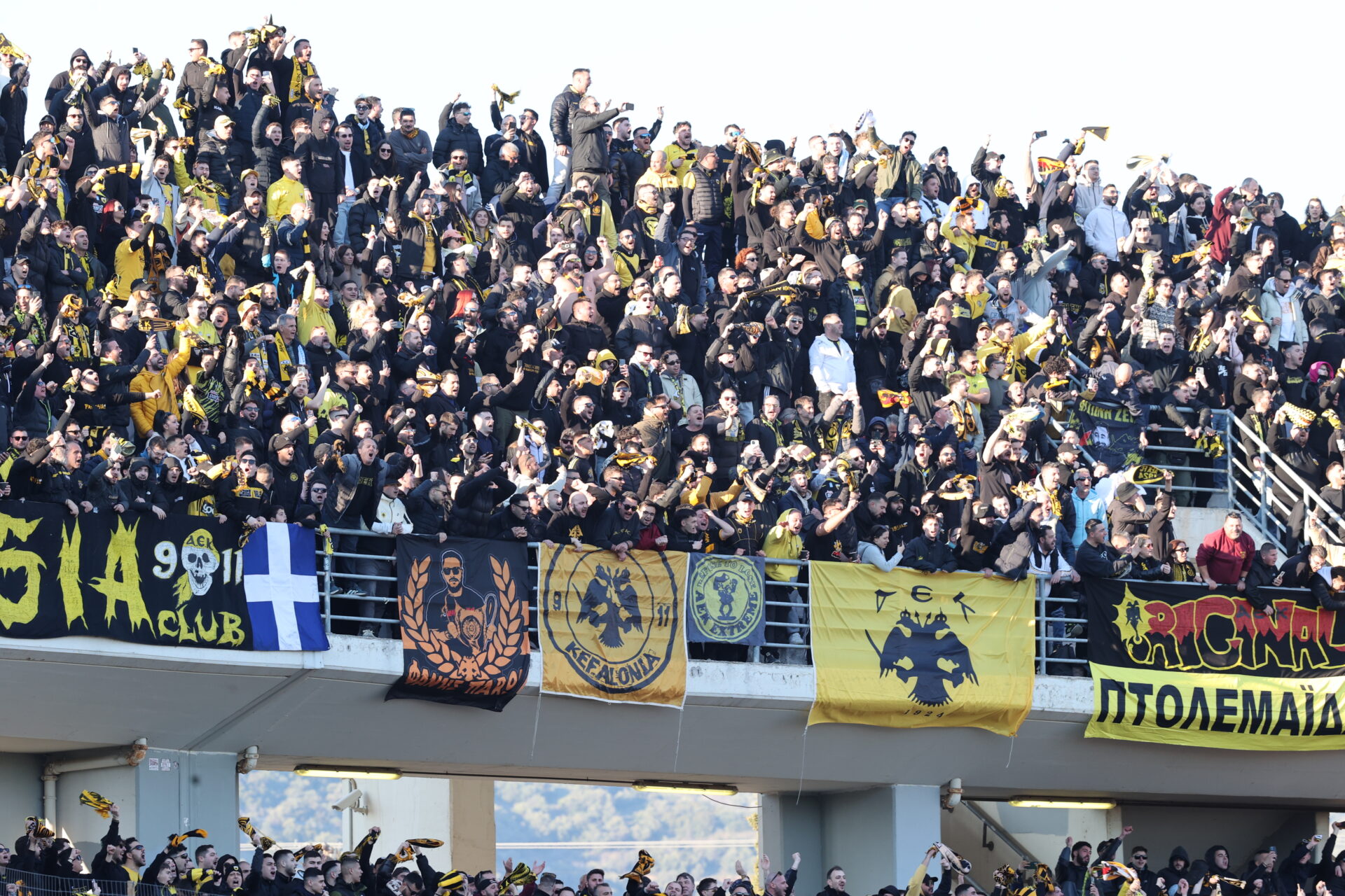 Καταγγελία για επίθεση σε οπαδούς της ΑΕΚ στη Λάρισα