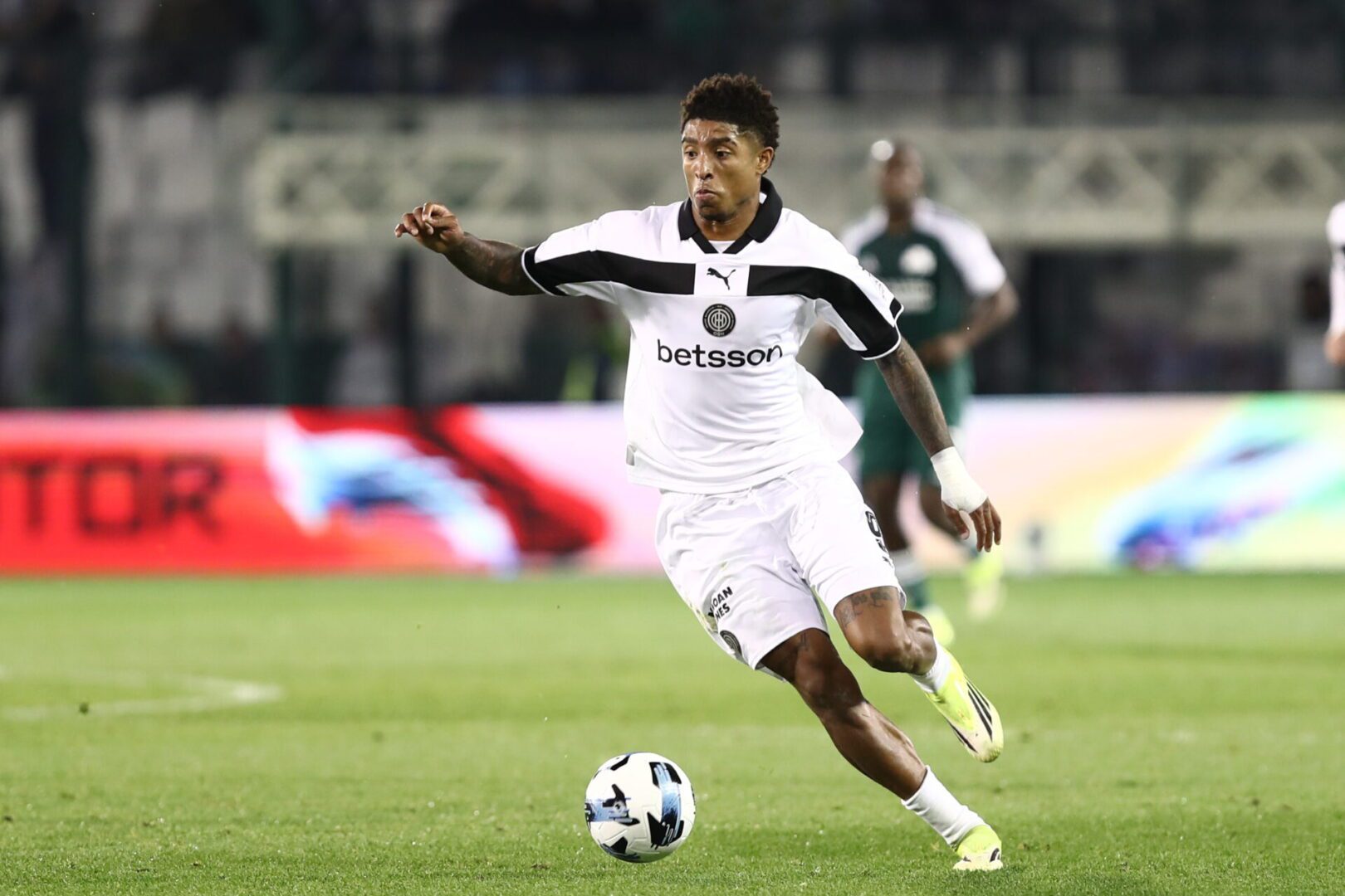 Παναθηναϊκός – ΟΦΗ: Μειώνουν σε 2-1 οι Κρητικοί με τρομερό τακουνάκι του Σαλσέδο! (VIDEO)