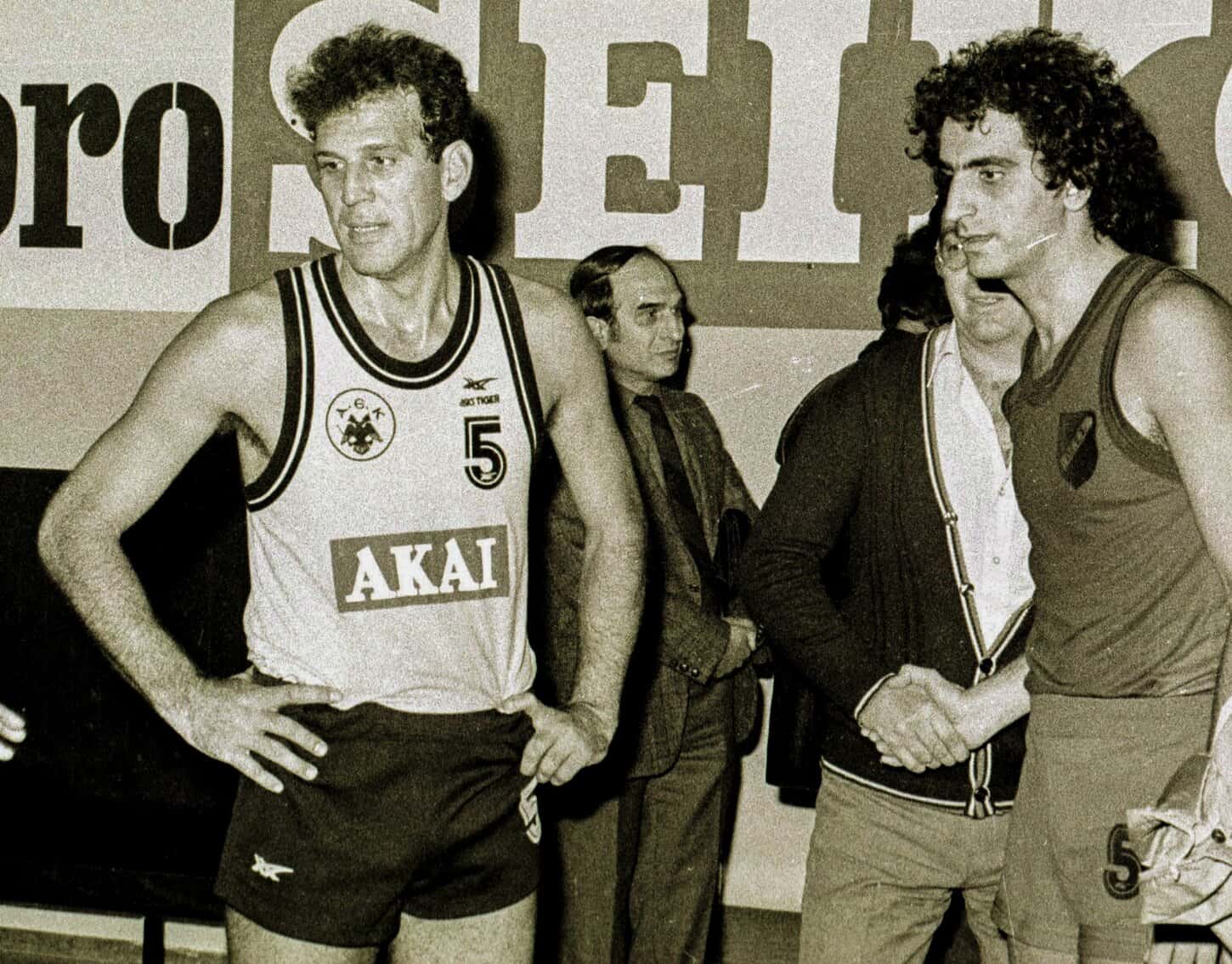 Το μήνυμα του Νίκου Γκάλη για τον χαμό του Βασίλη Γκούμα: «Το ελληνικό μπάσκετ έχασε μια τεράστια προσωπικότητα» (ΦΩΤΟ)
