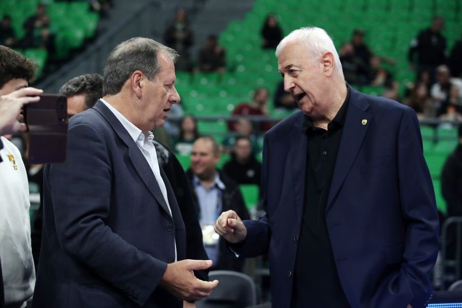 Στο T-Center δίπλα στην ΑΕΚ ο Μάκης Αγγελόπουλος για το ντέρμπι με τον Παναθηναϊκό! (ΦΩΤΟ)