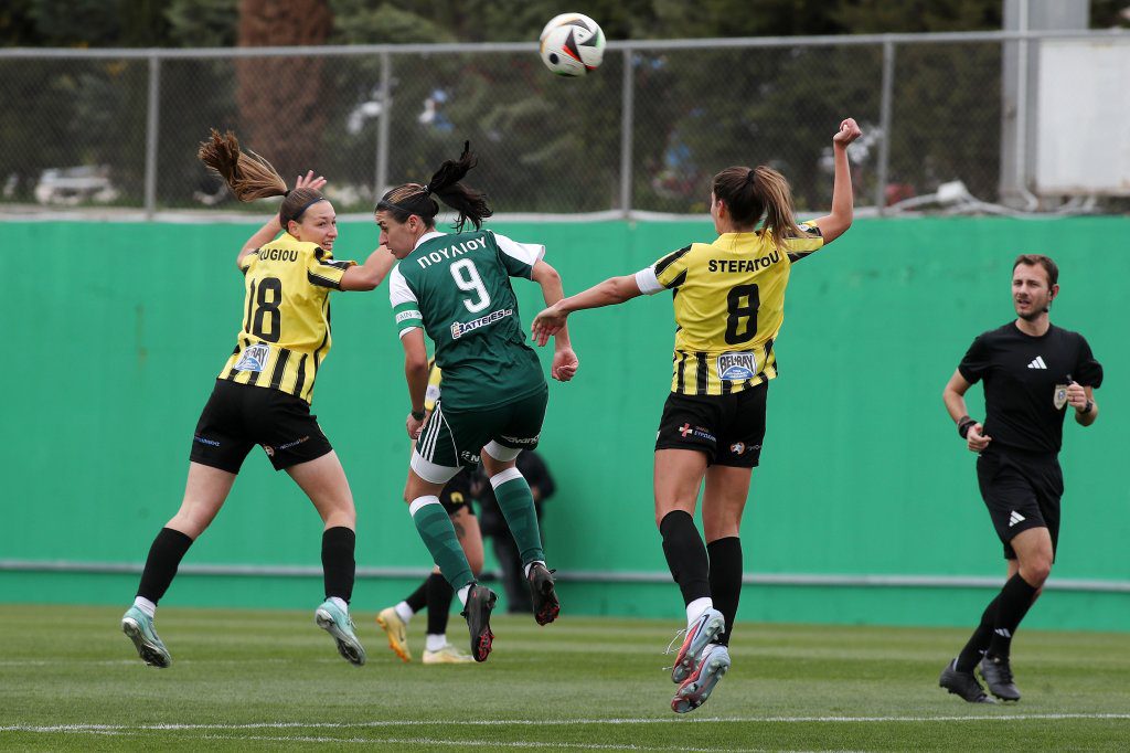 Ποδόσφαιρο Γυναικών: Όλο το τιμ της ΑΕΚ φώναξε για την αρχηγό Στεφάτου μετά τον σοβαρό τραυματισμό! (VIDEO)