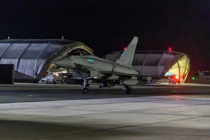 Συναγερμός στις βρετανικές βάσεις στην Κύπρο – Αναφορές για εκρήξεις στο Ακρωτήρι