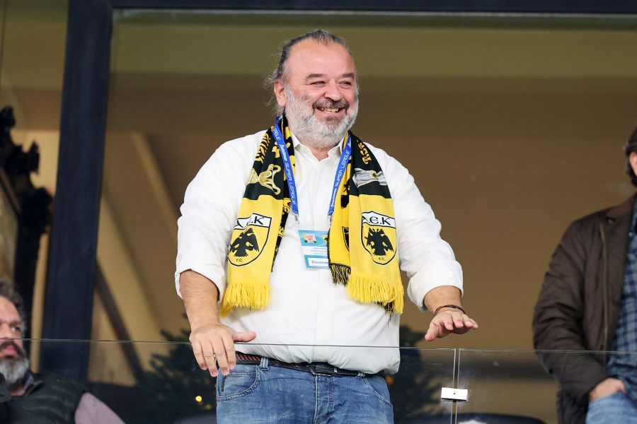 Μάριος Ηλιόπουλος: Δωρεά για ανακατασκευή αθλητικών γηπέδων σε σχολεία