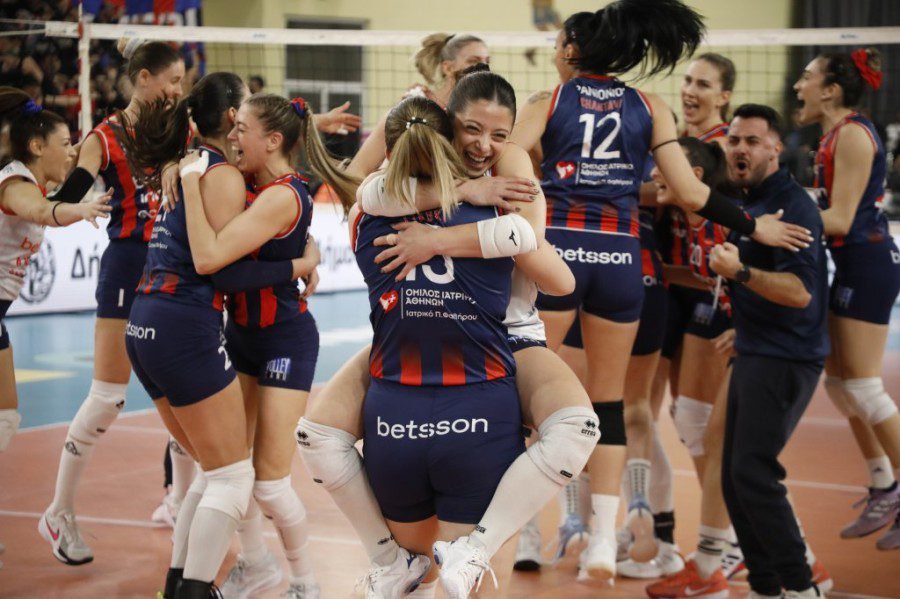 Ιστορικό Κύπελλο για τον Πανιώνιο