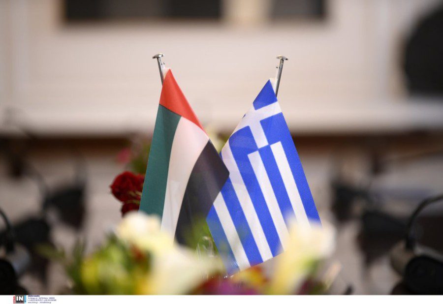 Έκτακτες οδηγίες για Έλληνες στα ΗΑΕ: «Μείνετε στα σπίτια σας, ή σε ασφαλή σημεία, αποφεύγετε κάθε άσκοπη μετακίνηση»