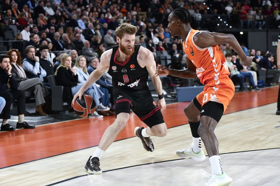 Euroleague: Ηττήθηκε από την Βαλένθια ο Ολυμπιακός