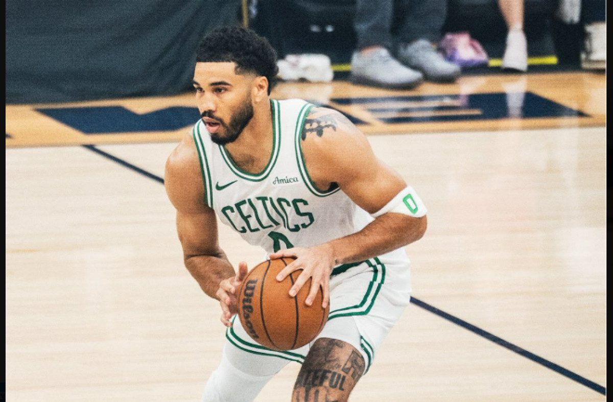 NBA: Κυριαρχία Σέλτικς στο Μαϊάμι με τρομερούς Μπράουν και Τέιτουμ – «Διαστημικός» Γουεμπανιαμά στο Σαν Φρανσίσκο! (VIDEO)