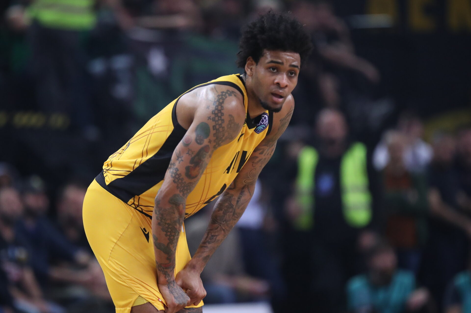 ΑΕΚ – Μπανταλόνα: Εντυπωσιακό alley-oop κάρφωμα του Μπράουν (vid)