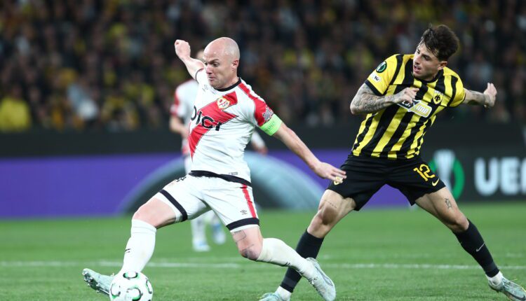 ΑΕΚ – Ράγιο Βαγιεκάνο: Μείωσε για τους Ισπανούς ο Ίσι και άνοιξε ξανά τη μάχη της πρόκρισης (vid)