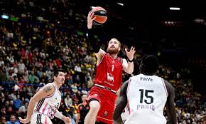 Euroleague: Η Παρί νίκησε την Αρμάνι παρά την επιστροφή από το -23