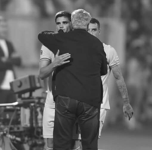 Μαρίν για Λουτσέσκου: «Μια ζωή αφιερωμένη στο ποδόσφαιρο» (ΦΩΤΟ)