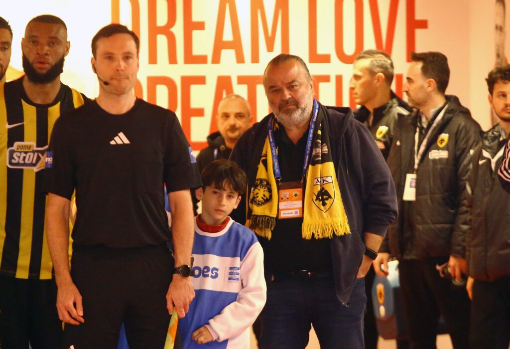 Ο Μάριος Ηλιόπουλος έγινε ένα με τους οπαδούς: «Μεγάλη μέρα για την αξιοπρέπεια μας και τον μαχητισμό μας»