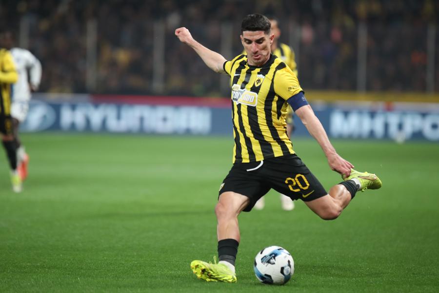 ΑΕΚ: Δύσκολα θα προλάβει τα ματς με Ράγιο Βαγιεκάνο και ΠΑΟΚ ο Μάνταλος