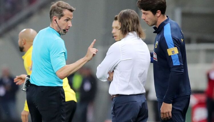 Ο διάλογος Στίλερ – Αλμέιδα στο Ολυμπιακός – ΑΕΚ